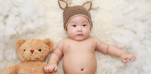 Why a teddy bear should be the very first gift in a baby's life
